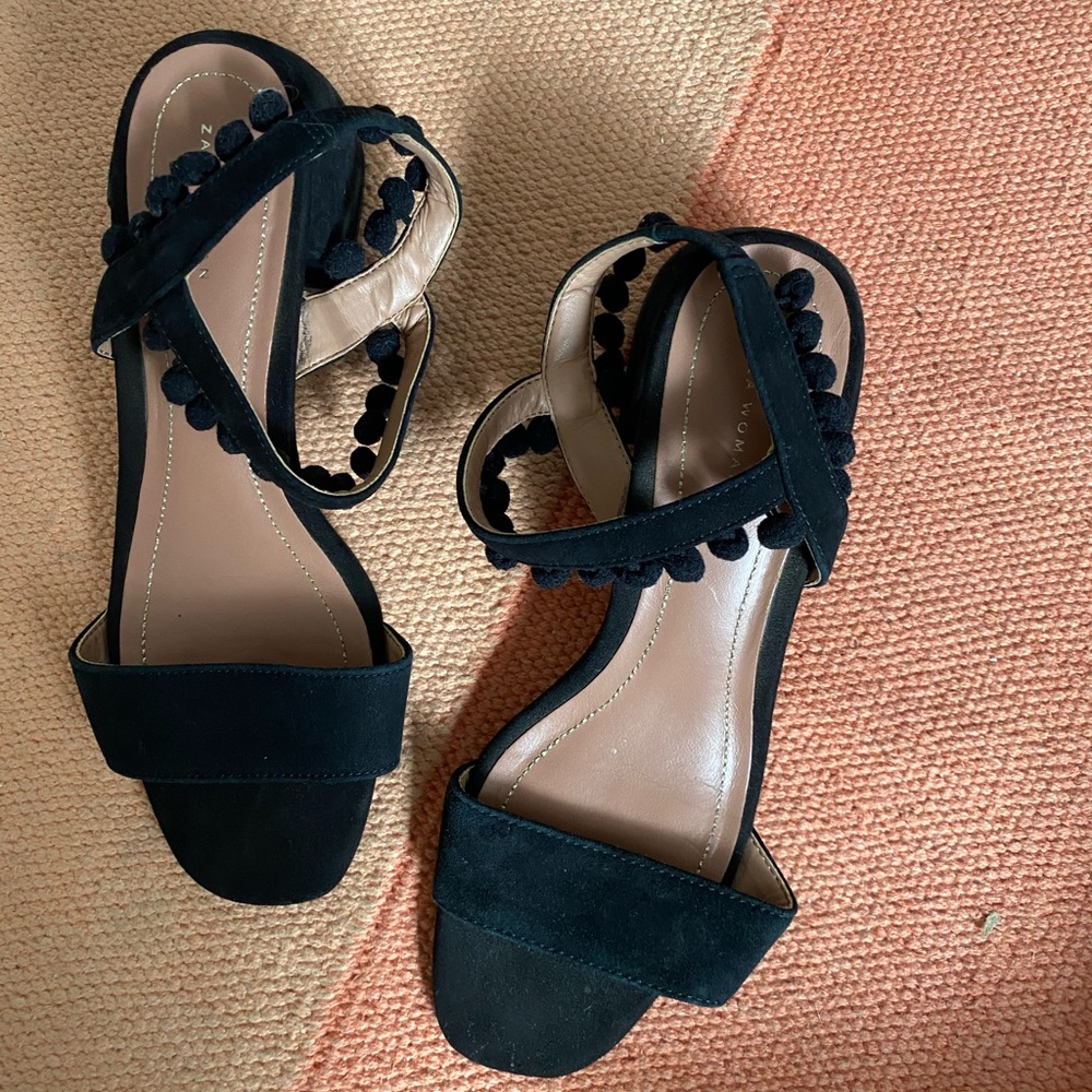Zara Sandals w Pom Poms